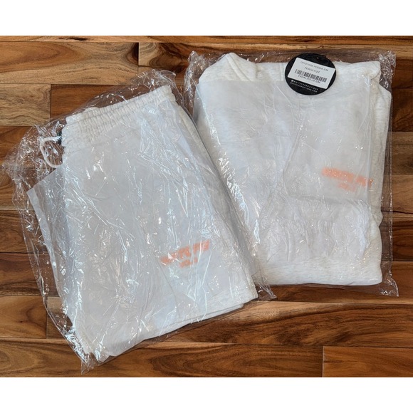 White Fox Boutique Dresses & Skirts - White Fox Boutique Offstage Hoodie and Lounge Shorts Set Peach Fizz Vol 3 NEW